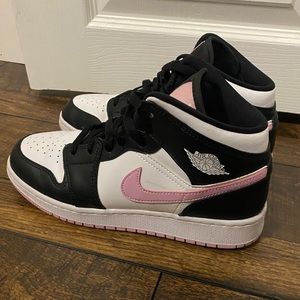 Pink & Black jordan 1 mids